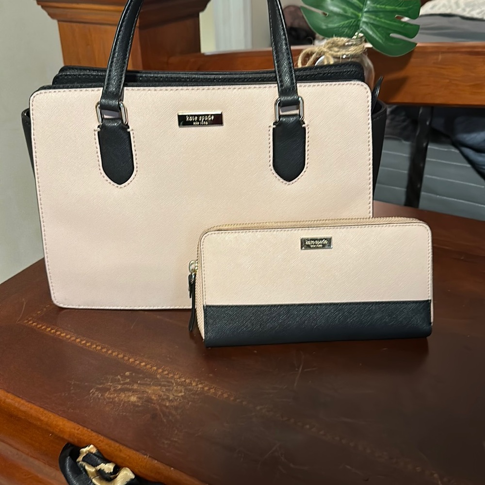 Kate spade purse and wallet….. pick and black